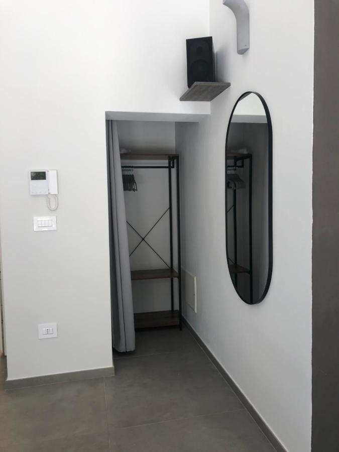 Carlo V - Con Piscina E Giardino Privati Lägenhet Lecce Exteriör bild